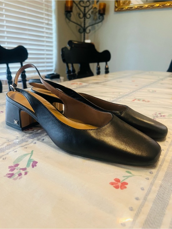 Sam Edelman Shoes - Sam Edelman Black Leather Square-Toe Low Heel Pumps size 9.5